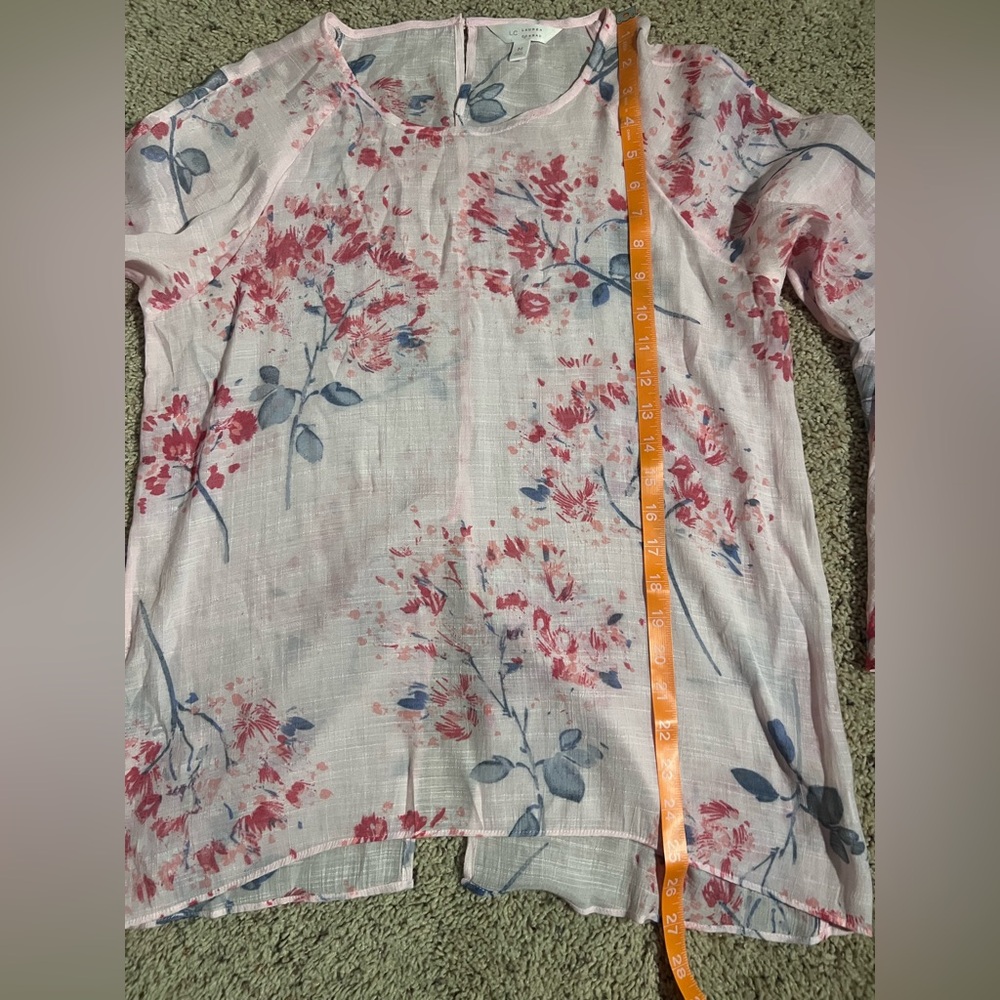 LC pink floral blouse - Picture 2 of 5